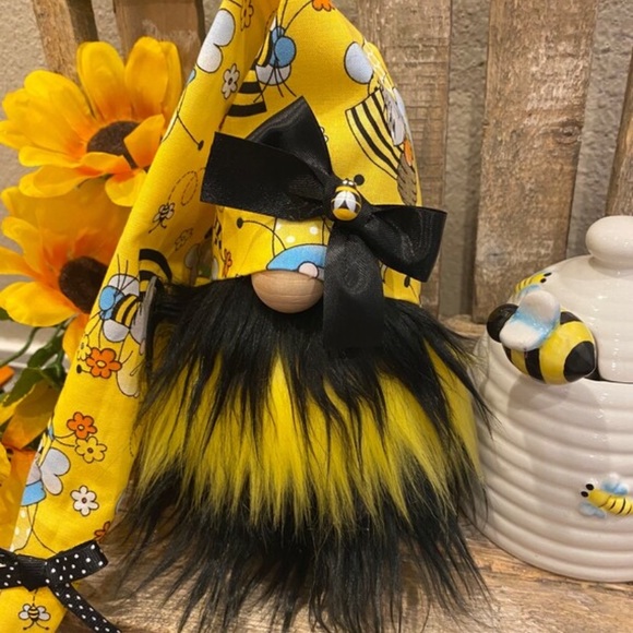 🐝Bee Gnome, Bee Decor, Summer Gnome, Handmade Gnome, Tier Tray Decor - Picture 2 of 5